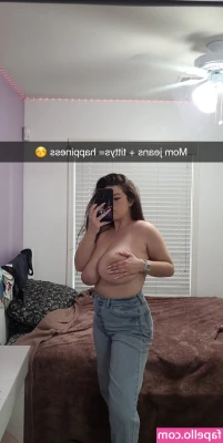 Sav - push my legs back and cum inside me?
