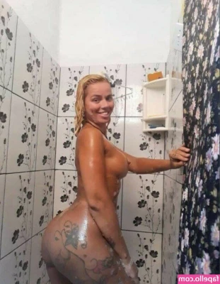 Marcia Dias Farias [ marcia-dias-farias ] - Message me for some freaky content