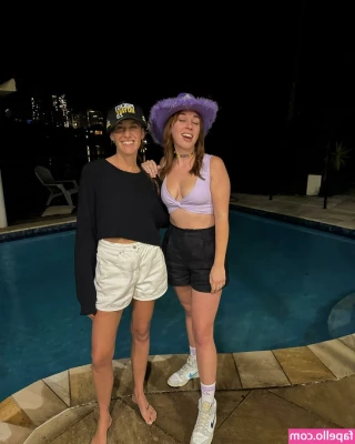 Abby Boom [ abby-boom ] - I love being online and seeing that  __ has subscribed to your