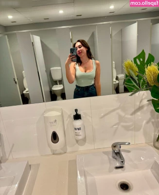 Abby Boom [ abby-boom ] - i don’t bite, i promise😘 part 1