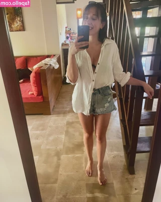 Abby Boom [ abby-boom ] - Can you see how wet I am baby