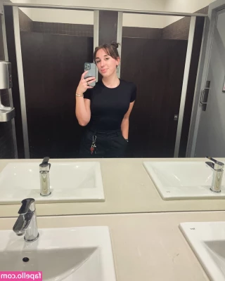 Abby Boom [ abby-boom ] - ready to have a seat on your face