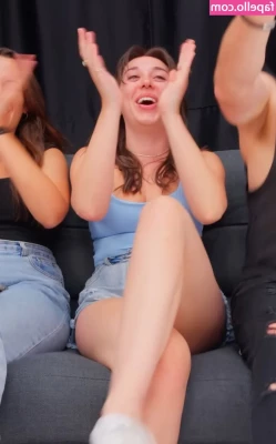 Abby Boom [ abby-boom ] - Should I try to go live once a week? I haven't tried in awhile.