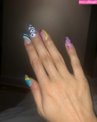 Alysha Grace Marko [ alysha-grace-marko ] - Who s going to get my Amazon order for a special video surprise