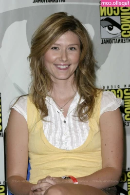 Jewel Staite [ jewel-staite ] - Some still shots of my tongue ,tricks, tour of my mouth and teeth.