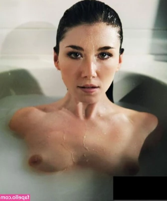 Jewel Staite [ jewel-staite ] - Sorry about no posts I unfortunately have been sick but hope to feel