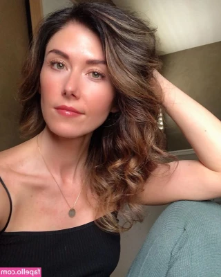 Jewel Staite [ jewel-staite ] - Orgasm