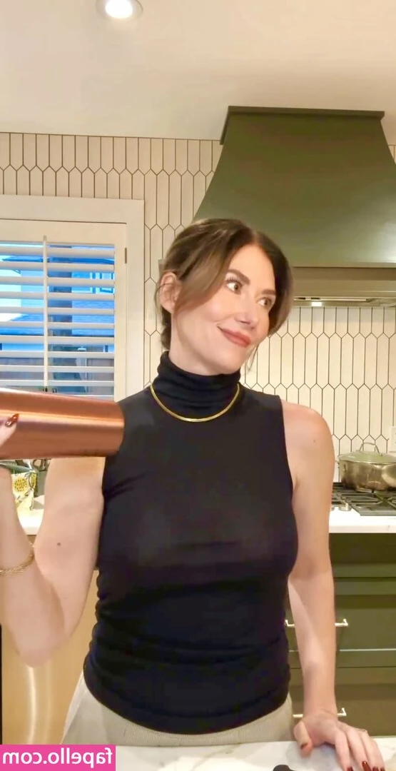 Jewel Staite [ jewel-staite ] - suscribe  red  fun  join