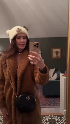 Jewel Staite [ jewel-staite ] - Sending out a sheer teaser 😈