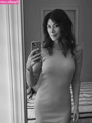 Jewel Staite [ jewel-staite ] - Check this wet pussy