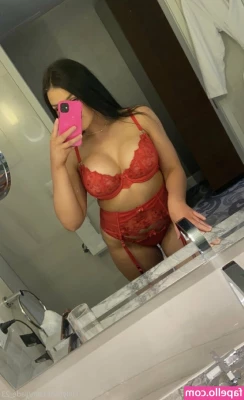 JJade_23 [ jjade-23 ] - When the suns out.. why not 😜