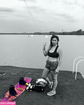 Meredithblake - Who wants to spend their Sunday fun day with me?!