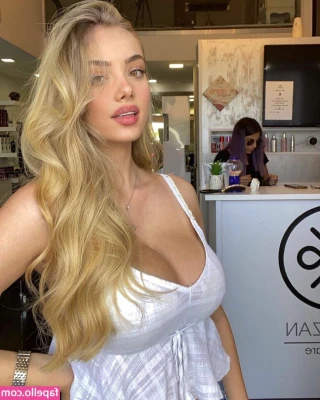 Rony Grinberg [ rony-grinberg ] - Naughty fashion show POV 4