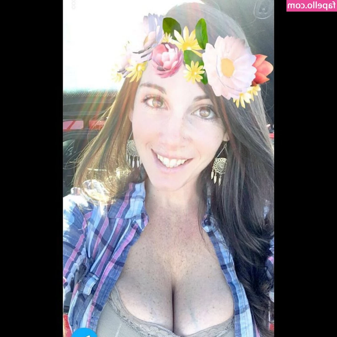 Tittyqueen77 - love me some youngters