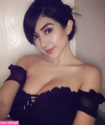 Alexandra Nicole [ alexandra-nicole ] - Sun out  bums out