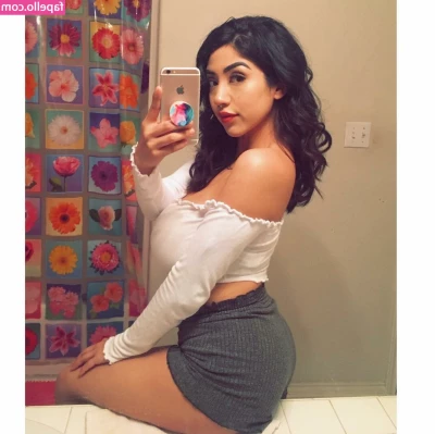 Alexandra Nicole [ alexandra-nicole ] - I can't wait for that summer weather ☀️