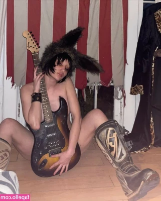 amargo_deleite [ amargo-deleite ] - Suck my dick, slut <3  Femdom | Strap-on