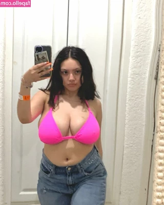 Wendy Chavez [ wendy-chavez ] - Shower time
