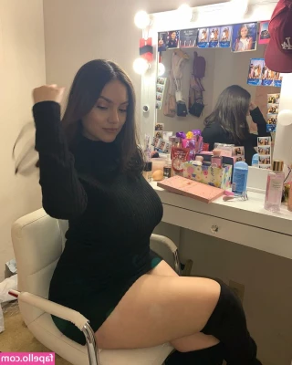 Wendy Chavez [ wendy-chavez ] - GOODMORNING    Thank Yall For The Follow