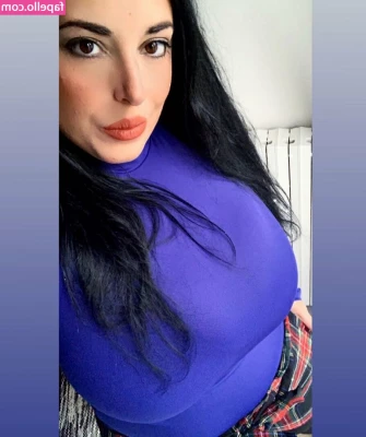 Valeria Vela - One post at a time. 💕