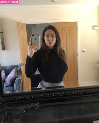 Soph Alice [ soph-alice ] - Looking for some fun