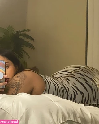 Jeanette Prakash [ jeanette-prakash ] - I want to feel your cock tease my asshole