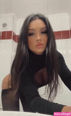 kristinne7777 - Recién me despierto de una noche muy agitada como me veo   I just