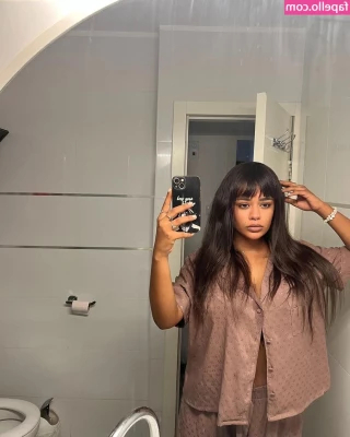 JustNati - I want your kisses on my body