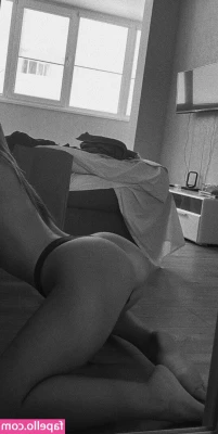 Bihter Tendü [ bihter-tendu ] - a lil throwback (((:   Watch me tease my bf with my mouth while he