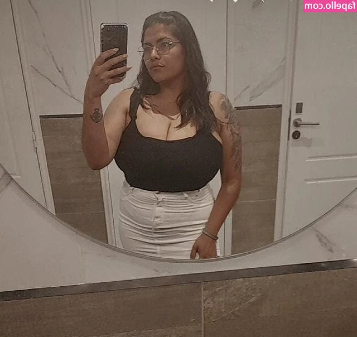 Marlii Rodriguez [ marlii-rodriguez ] - Ask me about my video catalogue! BG / GG / BGG / ANAL / FETISH / SOLO