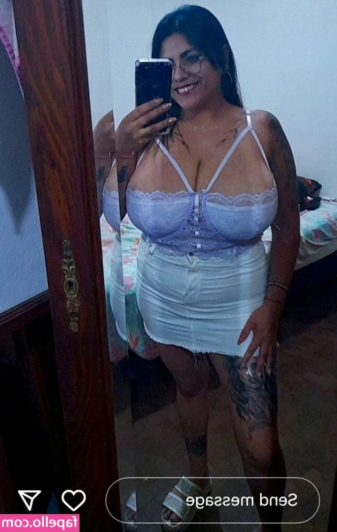 Marlii Rodriguez [ marlii-rodriguez ] - Just a little tease