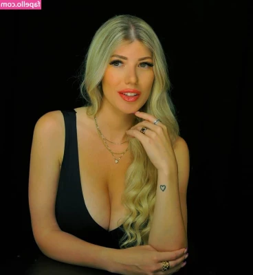 Elena Sottana [ elena-sottana ] - Wanna play