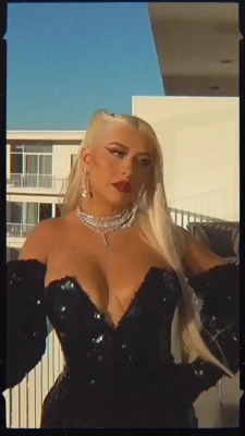 Christina Aguilera [ christina-aguilera ] - Love being fucked hard and fast