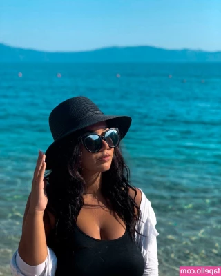 Emina Jahi [ emina-jahi ] - Thursday vibes😍💋💋