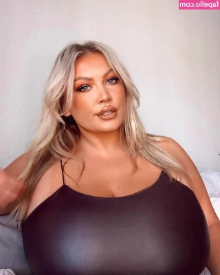 Hayden Buchko [ hayden-buchko ] - I want your face in my big titties 🤗🤭