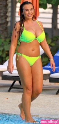 Lauren Rose Goodger [ lauren-rose-goodger ] - Get this to  50 and I ll drop the video