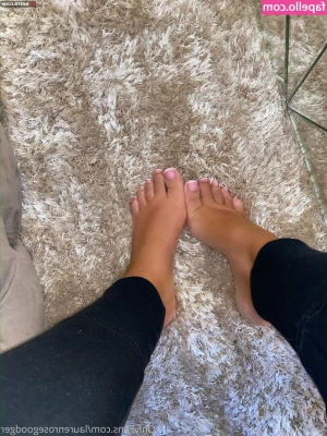 Lauren Rose Goodger [ lauren-rose-goodger ] - I love showing you my body.