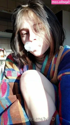 Cockykristy - I need someone to make me cum sooo DM me 😈💦