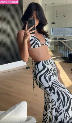 Melody Oz [ melody-oz ] - The gondolier fucks me at Venezia  🍒 Il gondoliere mi scopa a