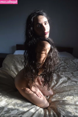 Mirabella Estella [ mirabella-estella ] - Santa   is coming  Are you on the naughty list like me
