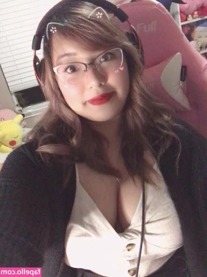 Aznproblems - Needs to be sat on