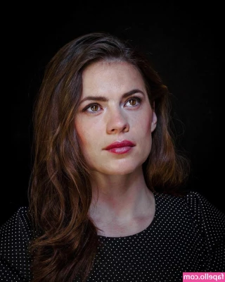 Hayley Atwell [ hayley-atwell ] - Abs = Diet. 🌟🥑🫑🥒