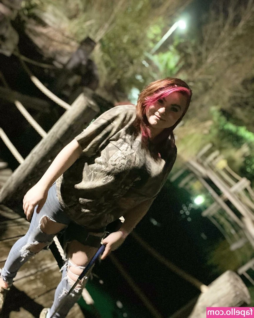 southern_princess850 [ southern-princess850 ] - Sorry I'm so late! 😖 There's actually kind of an embarrassing