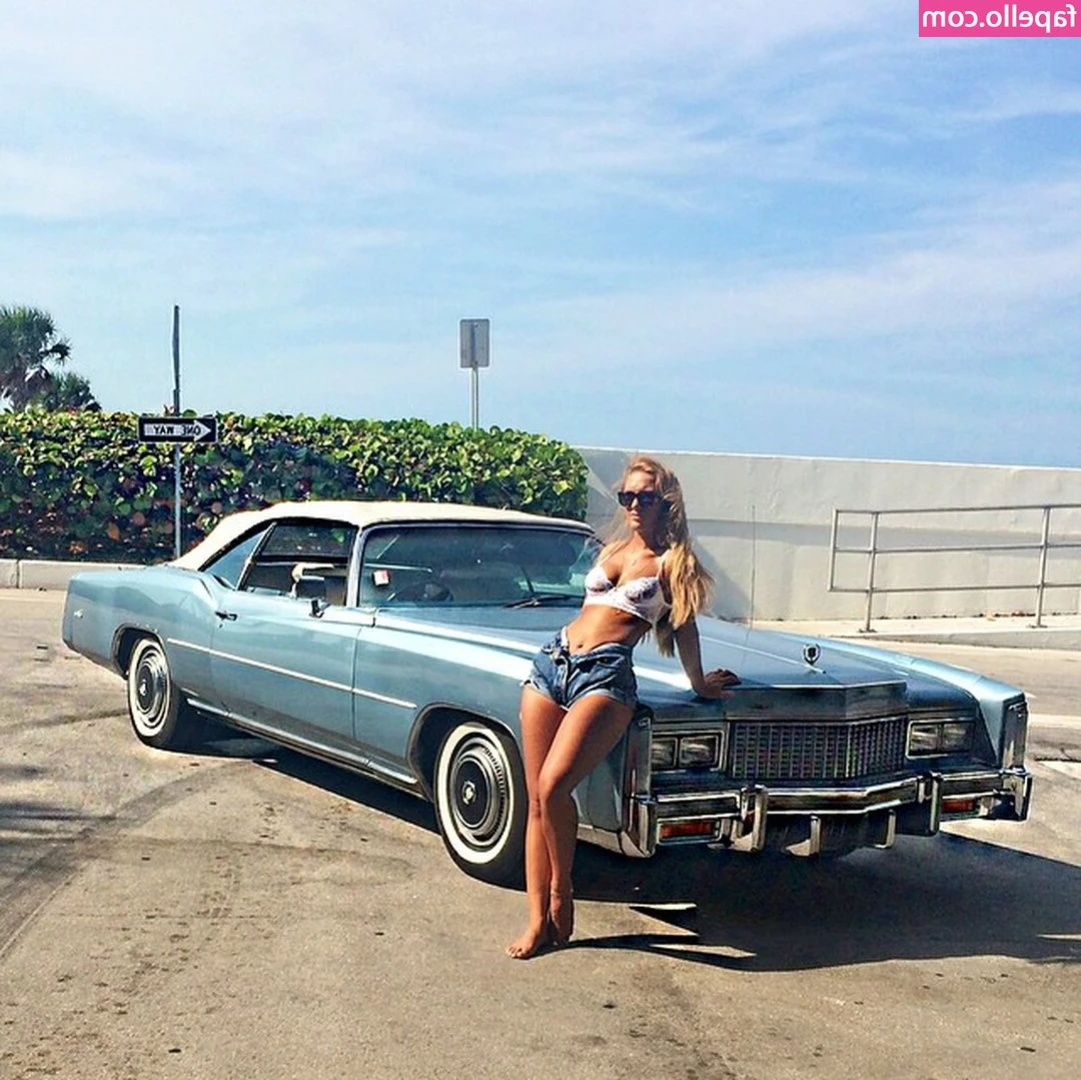 Laureen Pisciotta [ laureen-pisciotta ] - I've been naughty 👉👈