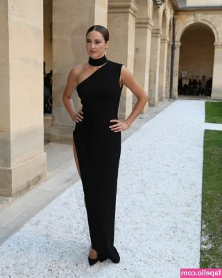 Shailene Woodley [ shailene-woodley ] - Hey hi hello!  I promise I’m not dead 🖤 much needed