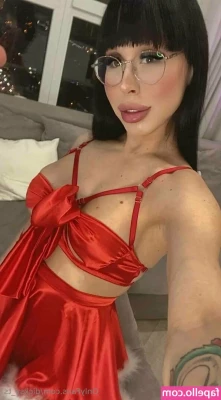 dicksy_ts [ dicksy-ts ] - Do you want us to have fun with oil? 💦