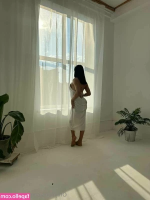dicksy_ts [ dicksy-ts ] - Happy Feet   Happy Mistress