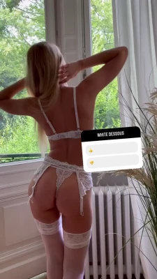  [ nesxs ] - “Lord Ains, tonight I’m fully yours!🫦💦” ✨Albedo✨ _