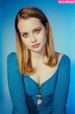 Angourie Rice [ angourie-rice ] - Outside walking in my small dress with no panties! 😯 😜 clip