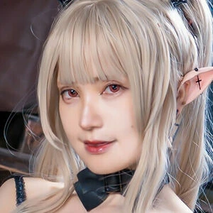 boobsndbutt